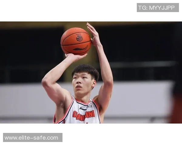 张昊的奋斗历程与成长故事：从普通学生到行业精英的蜕变之路